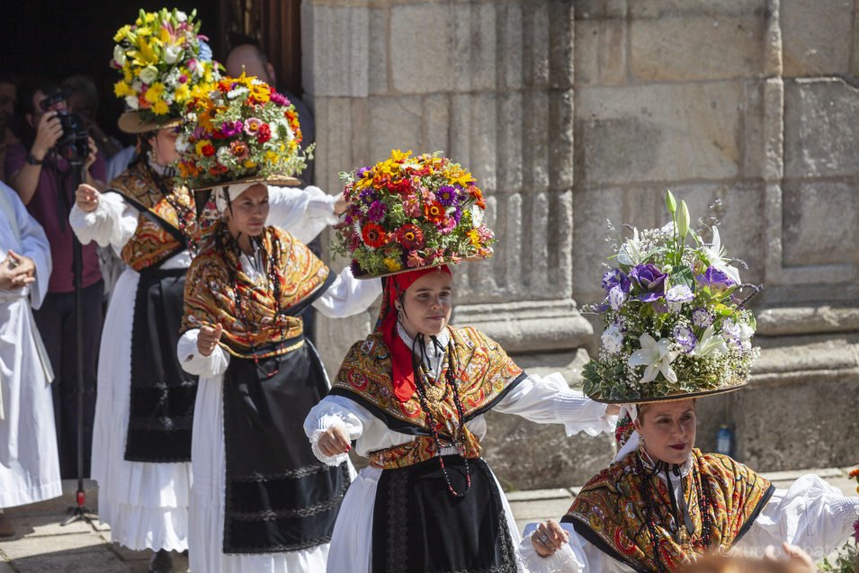 Danza de Darbo das fermosas danzas  ancestrais de  Cangas do Morrazo  <a href="/Turgalicia/">Turismo de Galicia</a> <a href="/turisriasbaixas/">Turismo Rías Baixas</a> #Cangas #danza #danzadeDarbo #baile #riasbaixas