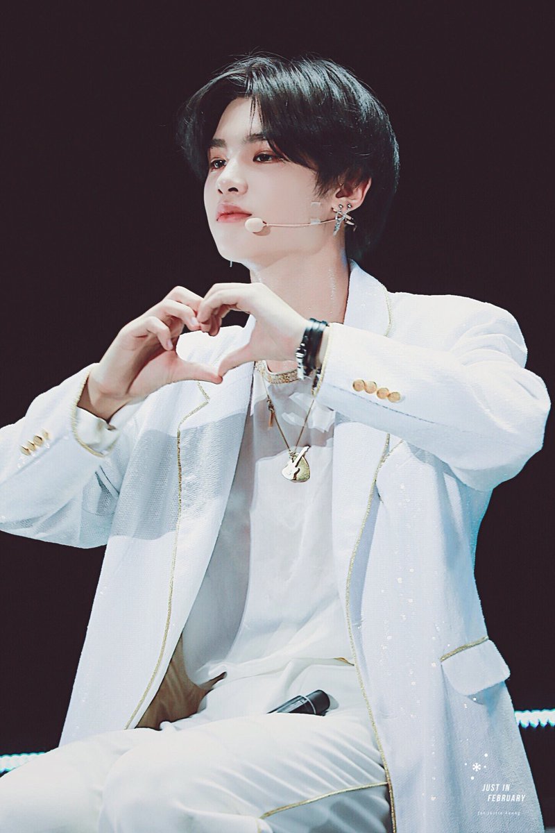 Just_inFebruary's tweet photo. #저스틴 #Justin #黄明昊
180908 NANJING https://t.co/lo7aiezgsf
