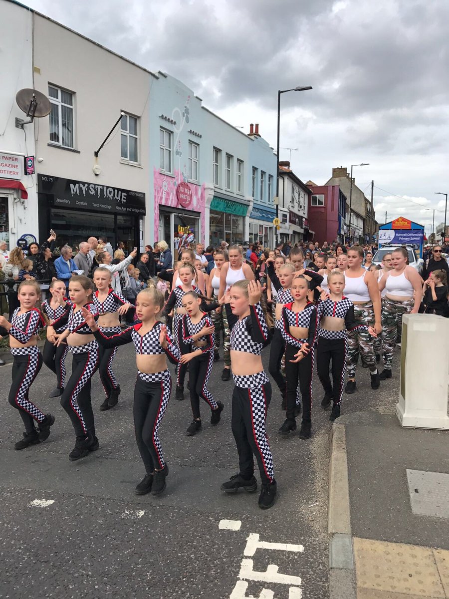 DaddsCouncillor's tweet photo. A wonderful afternoon at Wickford carnival. 99 years and still going strong. https://t.co/y8e1EBeGCx
