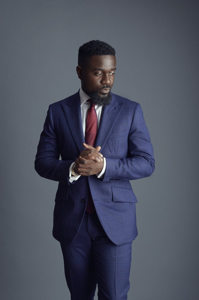 sarkodie's tweet photo. No smiles https://t.co/NnRNnkWV6y