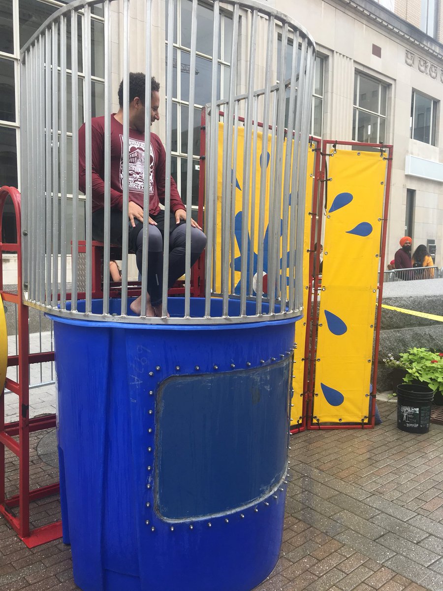 debinithaca's tweet photo. The @CityofIthaca1 Mayor @SvanteMyrick is a good sport! In the #dunktank on a chilly day raising 💰for the @LiveUnitedUWTC at the #carnival on the Commons! #tompkinstrust #goodcause #liveunited  #twithaca @downtownithaca https://t.co/d87eU2Zp9K
