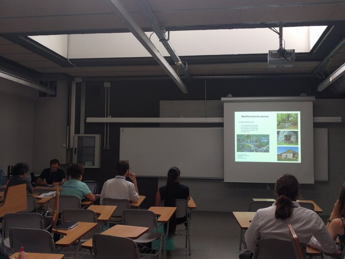 Arqueoagraria's tweet photo. The research team Llabor-ArqueoAgraria participates in the #EAA2018 #EAA #Barcelona explaining the advances of several lines of research underway #S540 #S612 https://t.co/BN9JzNRrDg