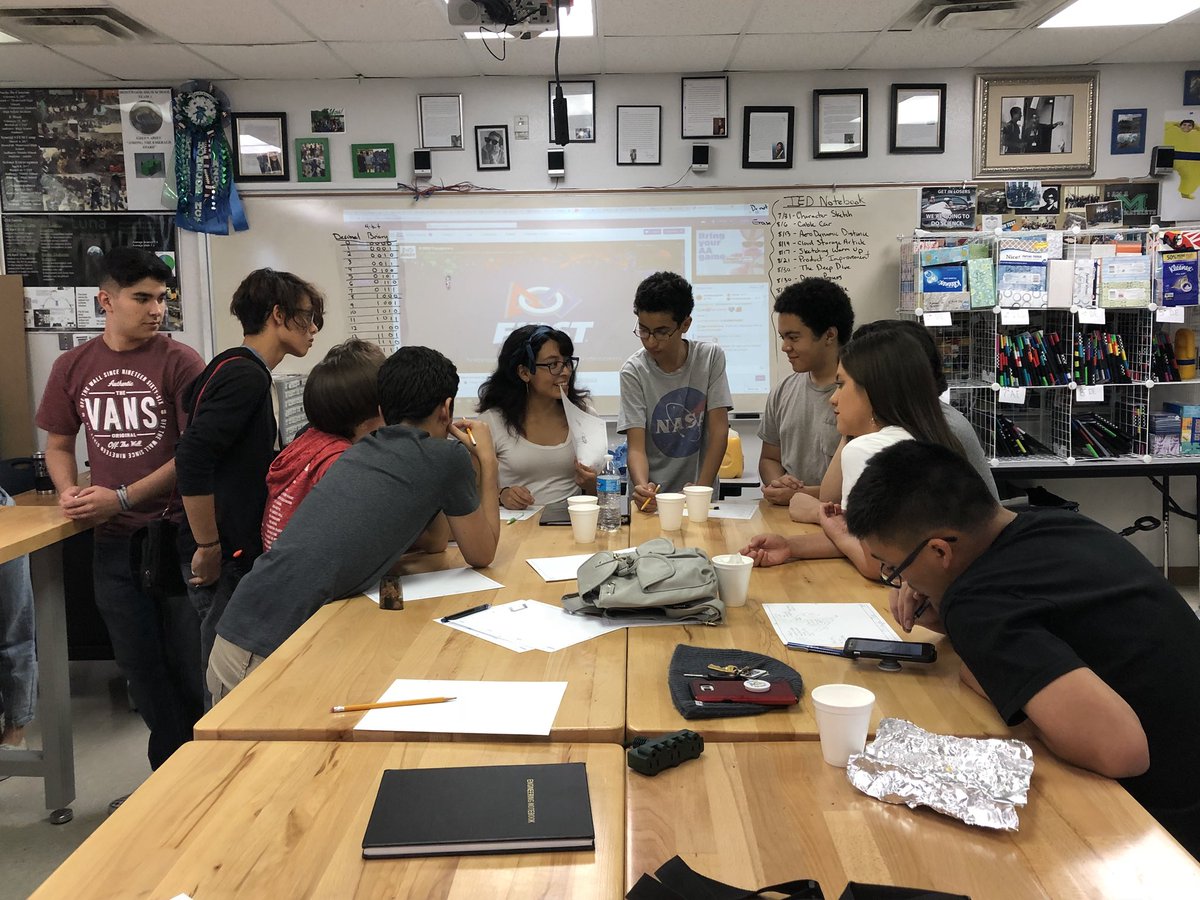 LRamirez_MHS's tweet image. FTC Robotics officially kicks off today with this years new game #ROVERRUCKUS Montwood will be competing 3 teams this year. Can’t wait to what these teams come up with #goingtostate #TeamSISD #firstinpsires