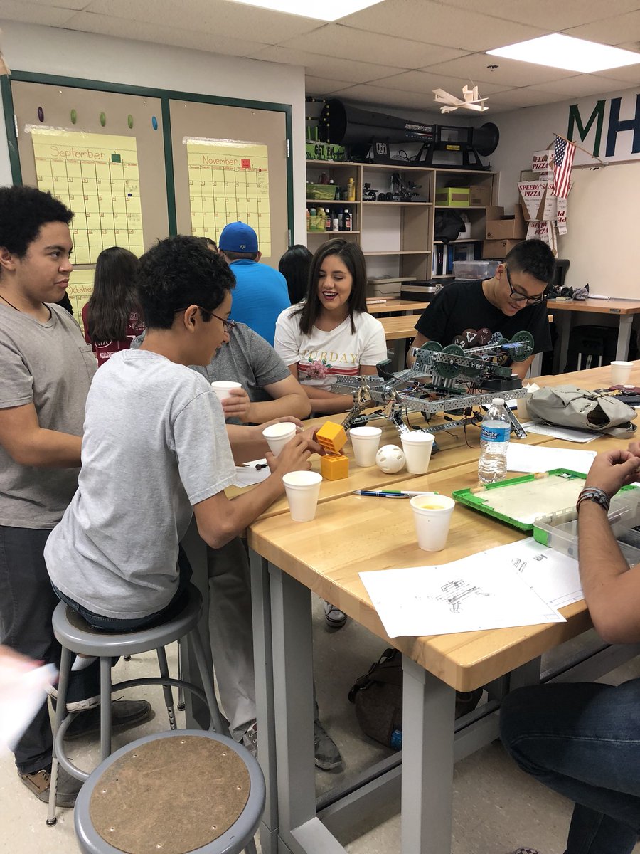 LRamirez_MHS's tweet image. FTC Robotics officially kicks off today with this years new game #ROVERRUCKUS Montwood will be competing 3 teams this year. Can’t wait to what these teams come up with #goingtostate #TeamSISD #firstinpsires