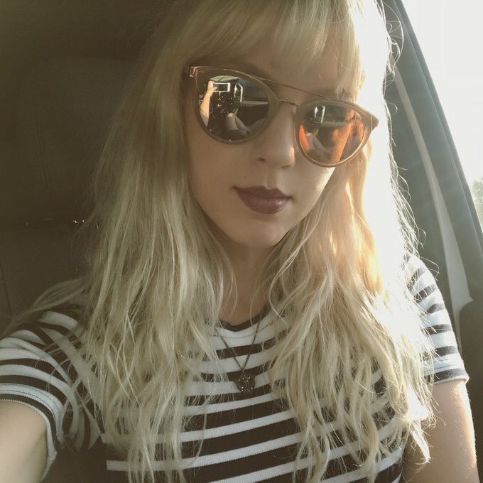 SophiiRPG's tweet photo. I can’t go anymore :( PLEASE take some time to meet April! She made this gorgeous dress herself as well as several other looks you’ve done ♥️
It would be SO amazing to see a selfie of you both tonight while I’m stuck in this couch 💖💖
RT IF YOU WANT APRIL TO MEET TAYLOR 💖 https://t.co/iCZs2ZL6bA