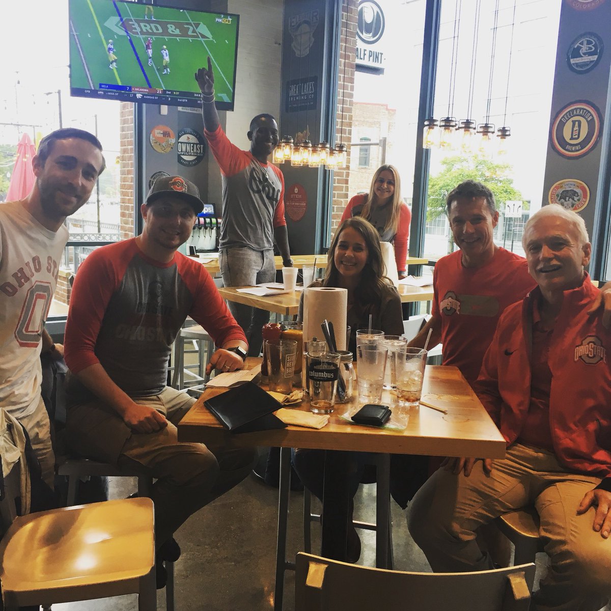 halfpintcbus's tweet photo. Grab your crew and head to #thehalfpintcolumbus for #buckeyefootball πππΊπ
#BuckeyeNation #expcols @ArenaDistrict #AsSeenInColumbus #GoBucks #GameDay #60drafts #burgersandbeer #collegefootball https://t.co/turr8FDjY6