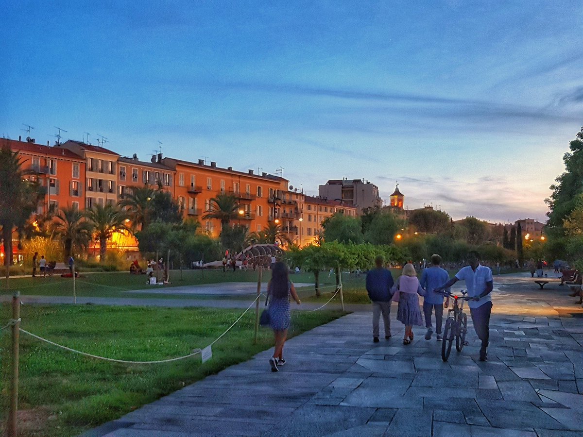 ThomasCalvanico's tweet photo. Une balade en début de soirée à @VilledeNice 🤪

#Nice06 #nissalabella #ilovenice #nicetourisme https://t.co/OSPl2fDlYM