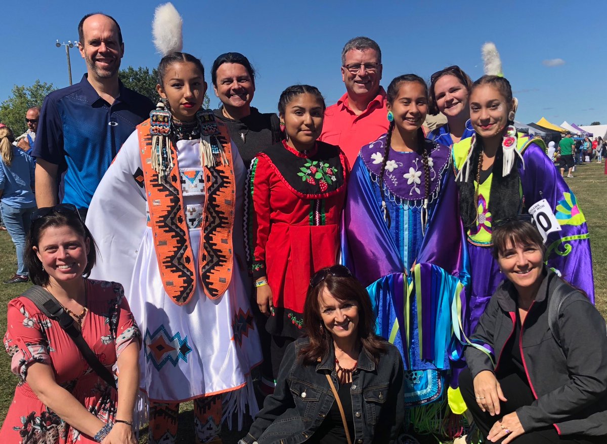 FranceLamafr's tweet photo. Équipe ⁦@CSDCEO⁩ au POW WOW Awkesasne pour célébrer les cultures autochtones ⁦@CFORP⁩ #csdceopnmi @MEO https://t.co/foKw6RsJK5