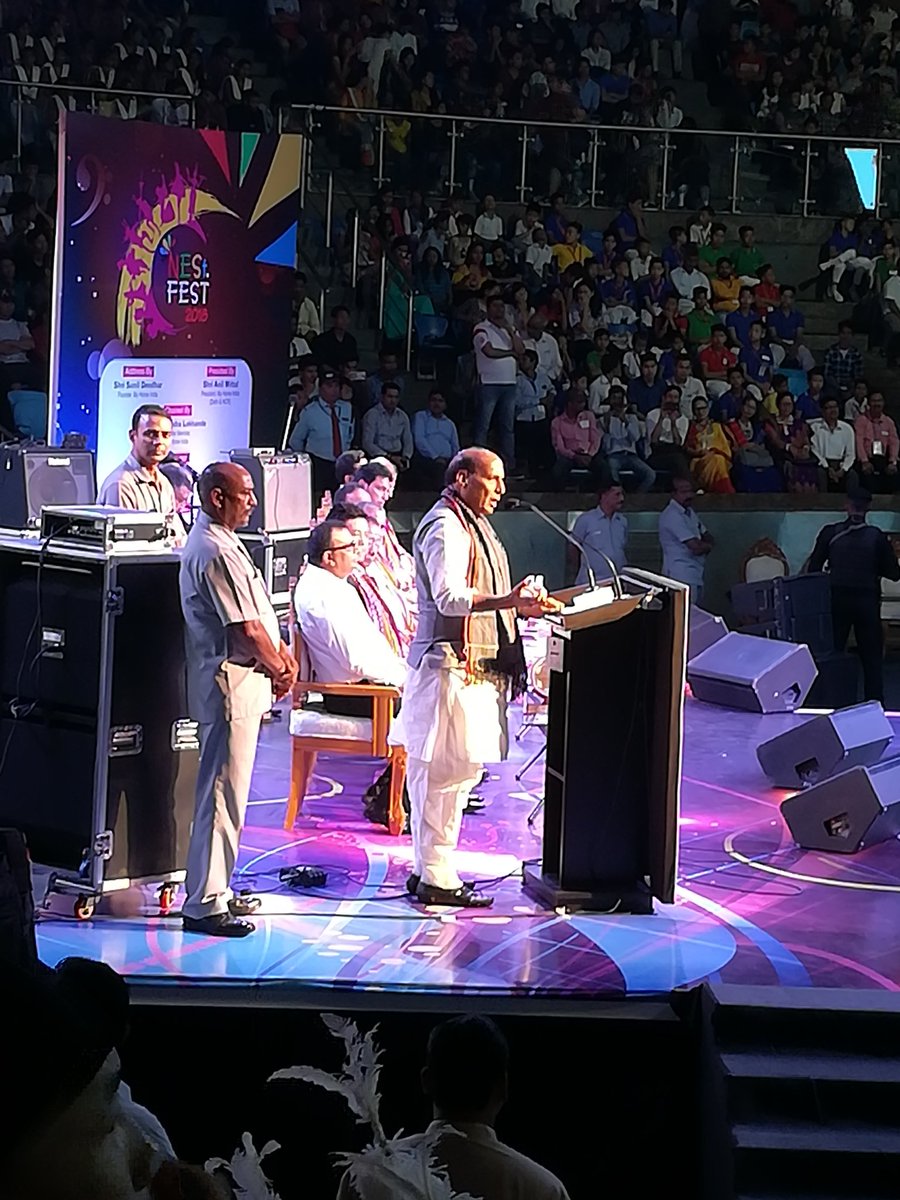 AshishRaiYES's tweet photo. Here are some pictures from the NEST FEST 2018.....
इस कार्यक्रम में माननीय राजनाथ सिंह और भारतीय फ़ुटबॉल के स्टार बाई चूंग भूटिया जी, विप्लव कुमार देव, सुनील देवधर, आदि लोग मौजूद थे... #NESTFEST2018 https://t.co/eGpoQxbqte