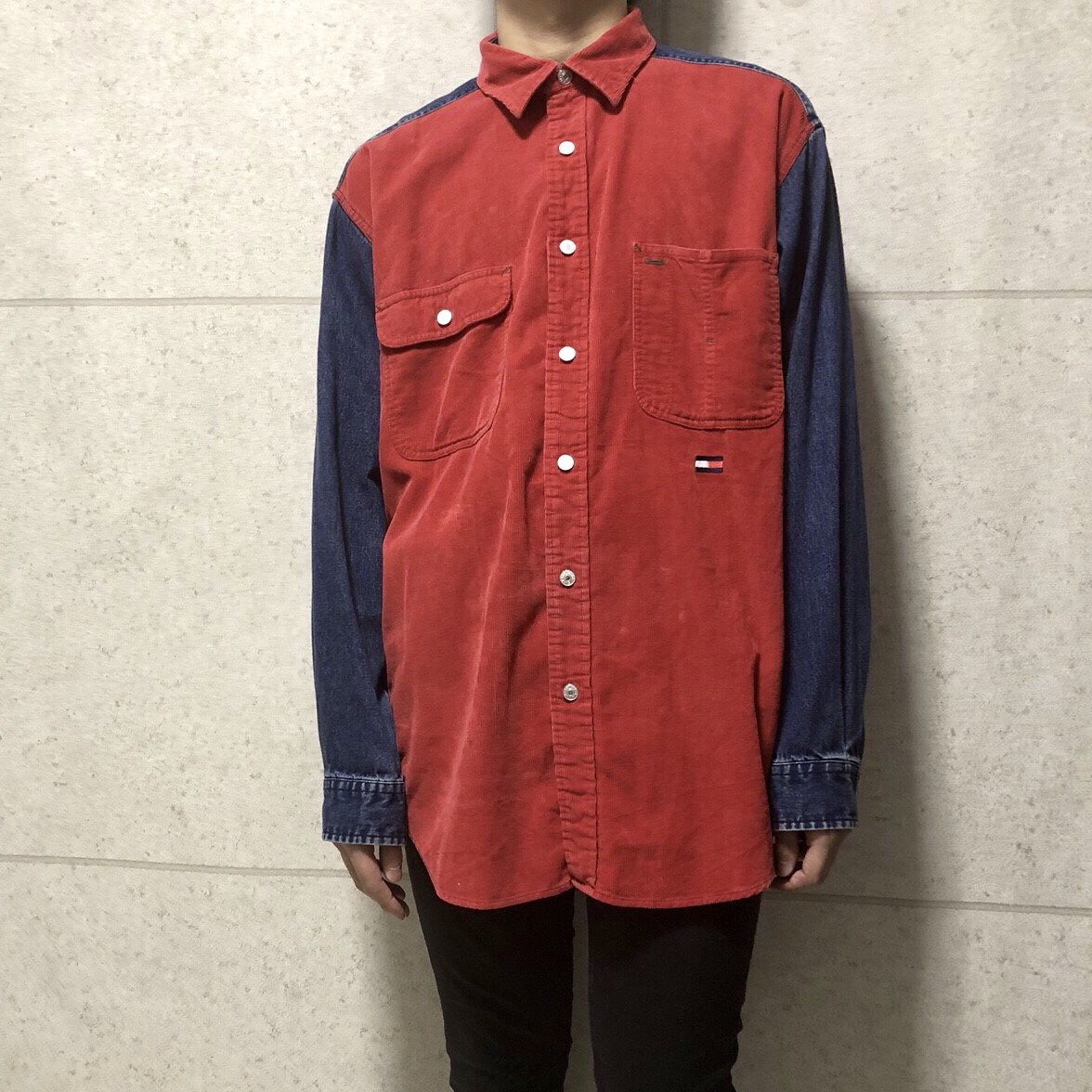 furugi_utsuroi's tweet photo. 🎁選べるプレゼント企画🎁
フォロワー3000人を記念して1名様にプレゼント致します。

秋冬の季節に楽しめる4着をセレクトしました💪

応募方法→フォロー&amp;RT
〆切→10/7

皆様のご応募お待ちしております🙋🏻‍♂️

秋物販売開始致しました🍂
是非ご覧ください🙇🏻‍♂️
https://t.co/nGrAFgKPV4 https://t.co/ngQmoPSNdj