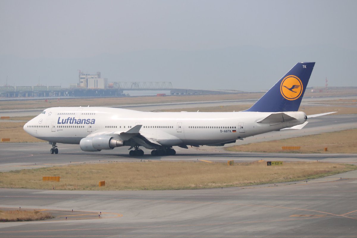 toshimaru_yb's tweet photo. 俺の推し
#dabtk
#lufthansa
#ツウィ
#tzuyu https://t.co/J7FAuIsLKl