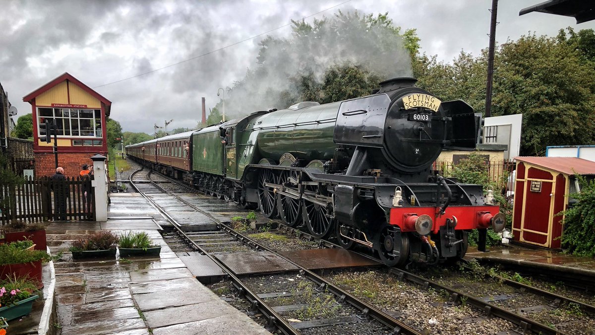 Passing through Ramsbottom @eastlancsrly @4RailTrail @elrchairman #FlyingScotsman #flyingscotsman #eastlancsrailway