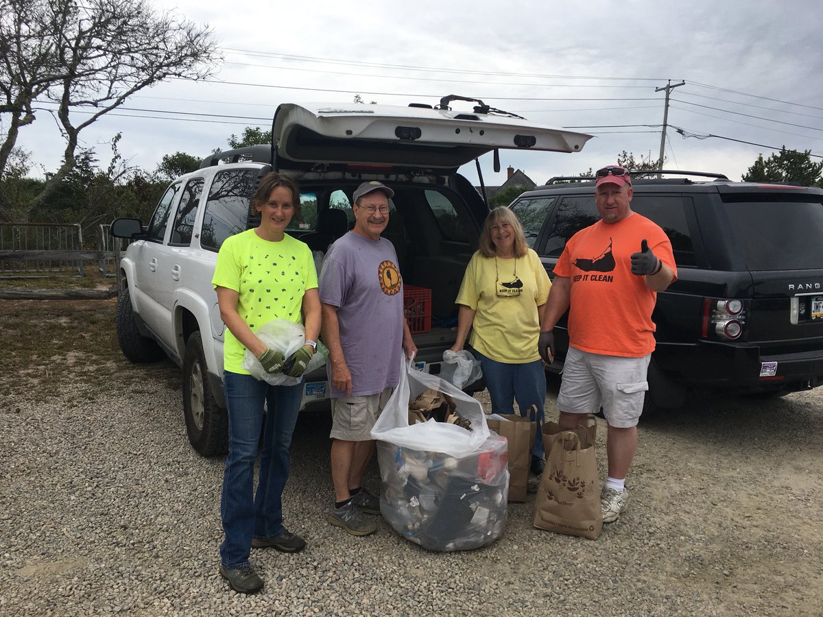 GibsonLibby's tweet photo. Clean Team “core” picked up along Madaket &amp; Cliff Roads today - smallish haul #keepACKclean https://t.co/UgY2ik8myN