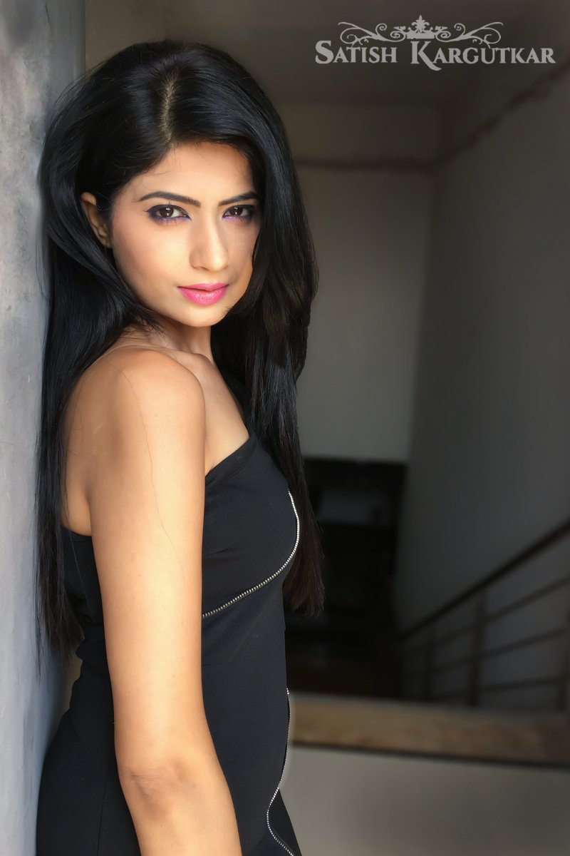 satishmakeup's tweet photo. Get the right makeup and perfect hair with celebrity makeup artist #SatishKargutkar
Visit: https://t.co/2ZNw8PNu4B
Call at: (+91) 9820101109
#MyBridalMakeup #ProfessionalMakeupCourse #MakeupTutorial #Beautiful #MakeupArtists #MakeupArtistry #MumbaiMakeupAcademy #MakeupStudio https://t.co/pOG7teUTW0