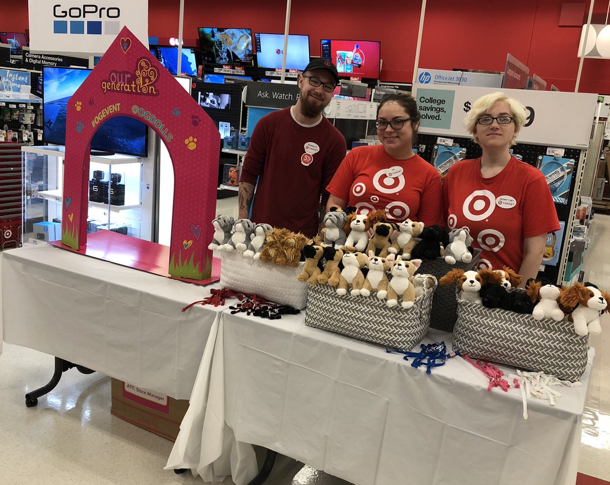 ChrissyMarie010's tweet photo. Our Generation adopt a puppy event happening @Target .
@Sarahlyon8Sarah https://t.co/r9lp74emqO
