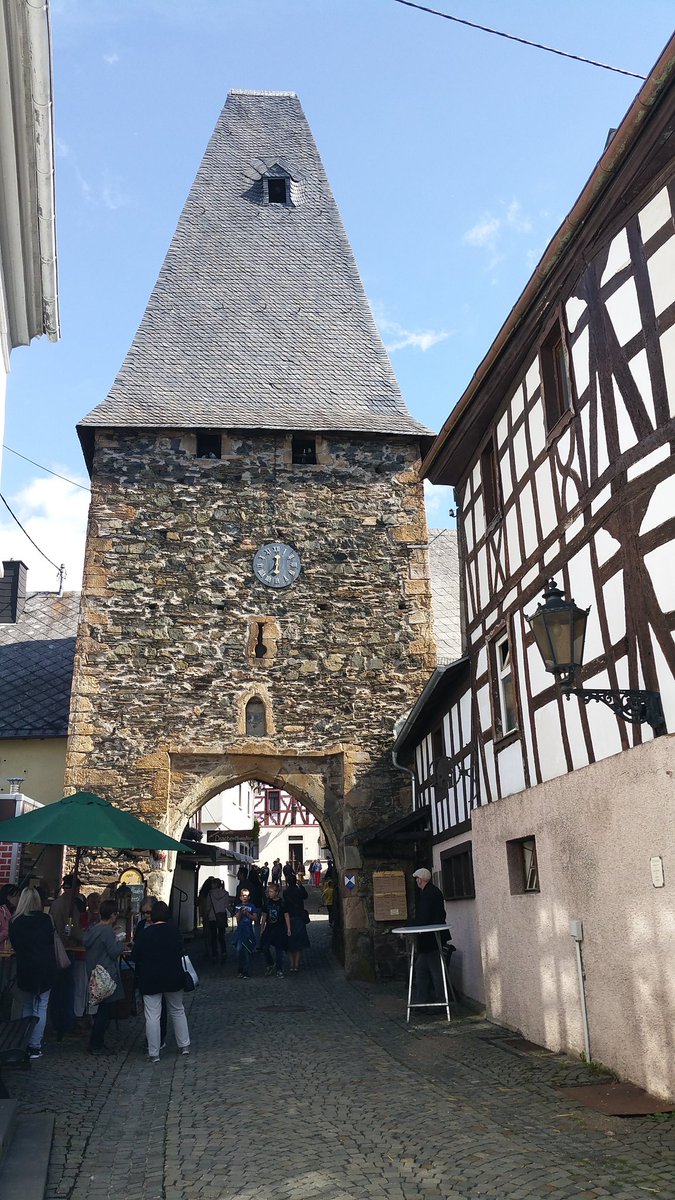 Herzengel75's tweet photo. Jedes Jahr einen Besuch wert! #Herrstein 💙 https://t.co/pxKQNbd7g5