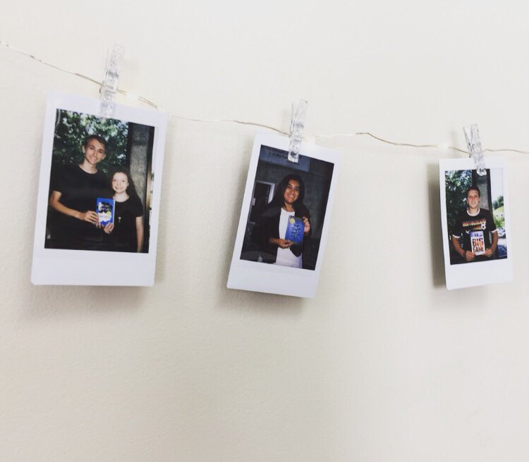 ms_vanbuskirk's tweet photo. Loved taking “Polaroid” pics of my students and their favorite books to cultivate a culture of #booklove! #classroomlibrary @ncte https://t.co/i6sxMdg26K