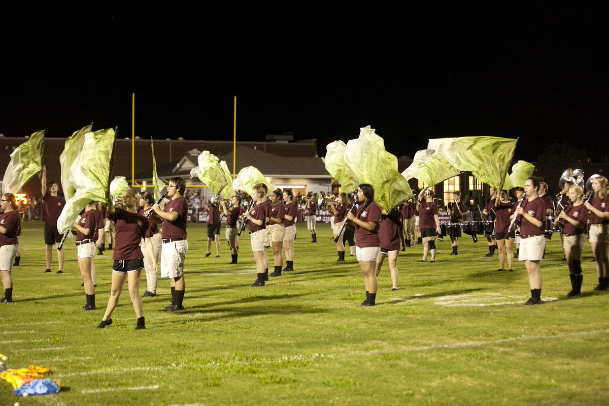 TheWeakleyFocus's tweet photo. @RobertsdaleBand 🙌🏼 great show last night! #gobears https://t.co/7nZaOE2Kni