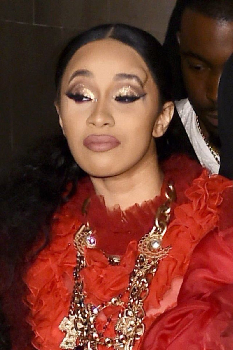 "wHy WouLd i HoP oN a BeEf, wHen I CaN gO hOp In A PoRchE" head ass