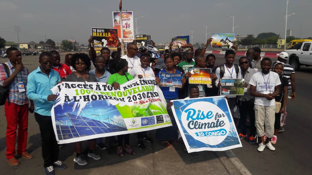 UyondukaPercy's tweet photo. Une journée très riche d'appui à la lutte contre le réchauffement planétaire la #RDC bien présentée par @Hlcasbl #MJERDC pour le #RiseForClimate @LezIdees @AndreMoliro @jdeen304 @greenpeacefr https://t.co/ab3xHOwDuC