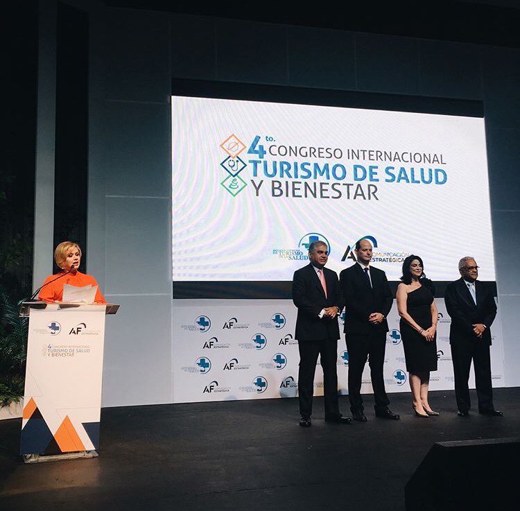 AFComunicacion's tweet photo. Entrega de reconocimientos a:
@popularenlinea @hospitalhoms #medicaltourism ¡Muchas felicidades! #congresoturismosaludbienestar2018 #Networking #Negocios #B2B #Turismo #salud #saludybienestar #congreso #bienestar #AFComunicacionEstrategica #afcomunicacion #AFCE #AFEventos https://t.co/zUrSwrJFAz