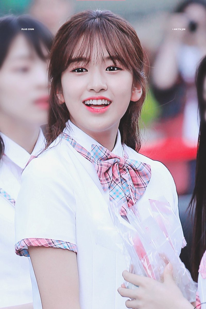 ahn yujin iz one eyes on girls ahn yujin iz one eyes on girls