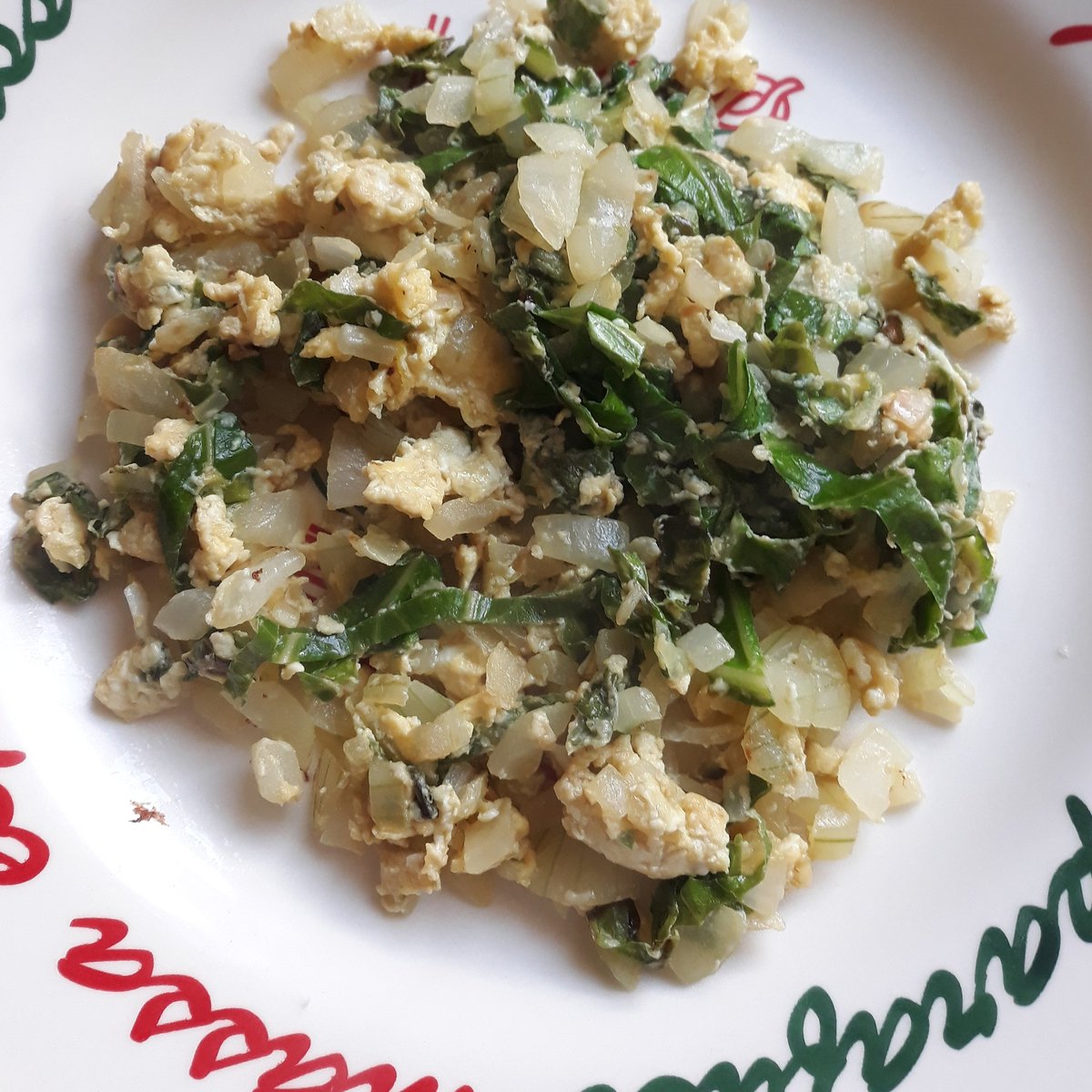 yummydieta's tweet photo. almoço: ovo mexido, cebola e couve #recoveryana #recoveryed https://t.co/QFCBW2OaOd