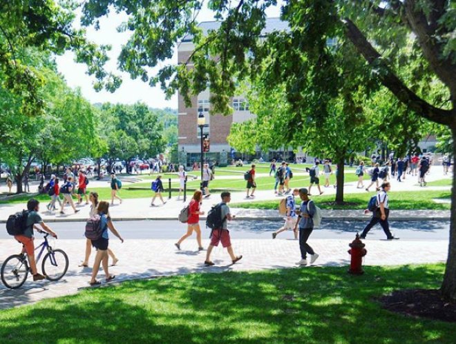 AICUOhio's tweet photo. Community isn't a word used lightly at @univofdayton. From the moment you #visitUD to your 50th reunion, all are welcome as part of the Flyer family. #MoTW https://t.co/eGPU31RuAp