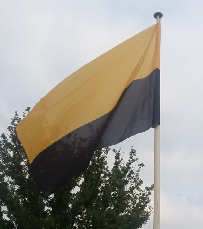 REMINDER: morgen SUPER SUNDAY.     Tophockey - topmuziek en topsfeer.