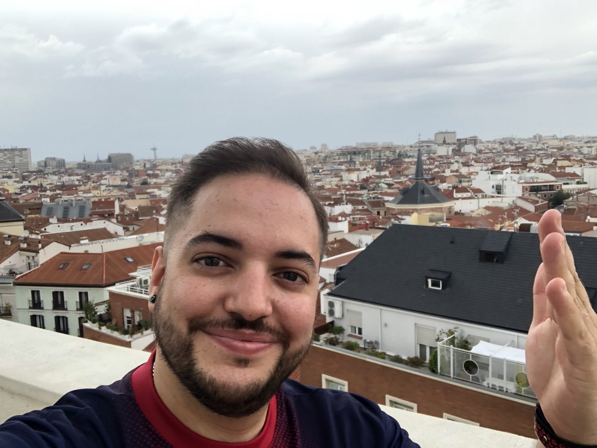 Los40Dance's tweet photo. Se acaba el verano y llega el mal tiempo, pero ya sabes que eso aquí nos da igual. Le ponemos una sonrisa, un poco de musicote y listo! 😁
@GermanPascualFM te acompaña esta tarde de Sábado al ritmo de auténtico #PuroDance 

#EnMaximaGermanPascual #PuroWeekend #ElChicoDeLosFindes https://t.co/RdOngNSzq0