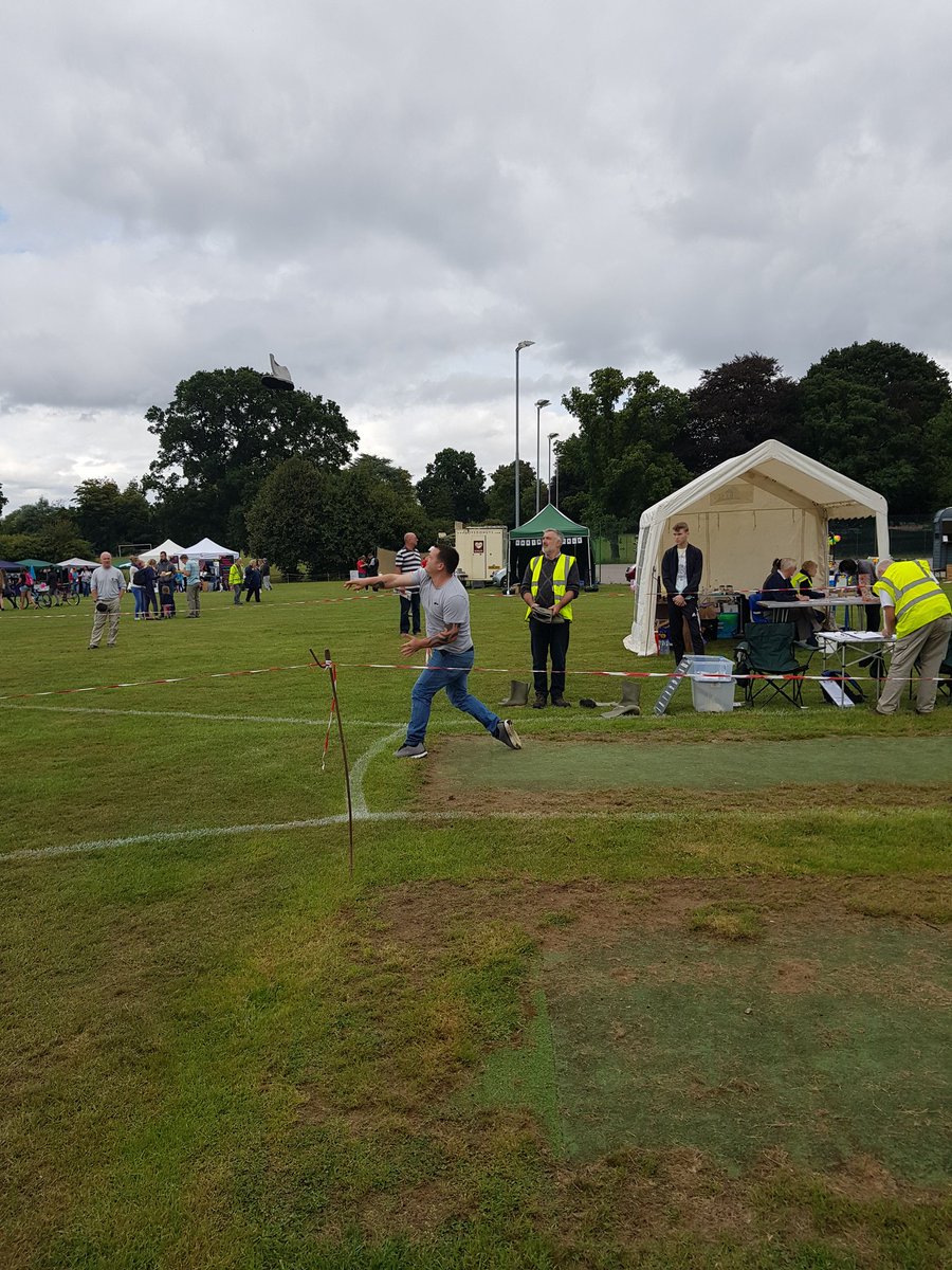 PorterDodsonBD's tweet photo. Proud to be sponsoring today's event, @porter_dodson , just hope it doesn't rain, #wellythrowing https://t.co/oP1614Hb2o