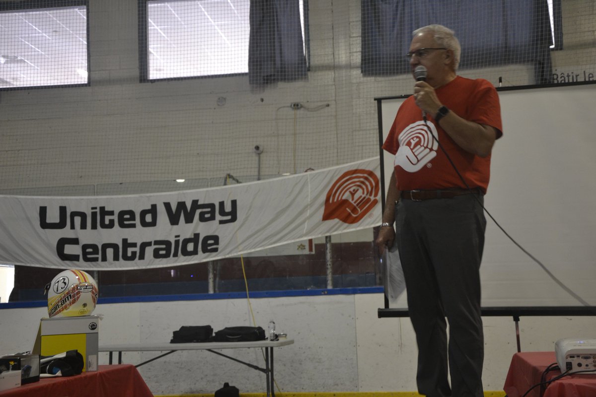 UWCentraidePR's tweet photo. @Denisbv09 Président du CA de @UWCentraidePR donne l'allocution d'ouverture à l'encan communaire le 8 septembre @ClarenceRocklan #Ottawa #ottcity #cdnpoli #onpoli https://t.co/YsMhYkmUdu