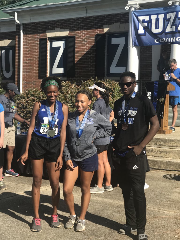 CounselorsRFab's tweet photo. NHS Cross Country Team reprinting at the #covingtonfuzzrun https://t.co/7CmPPOp3ow