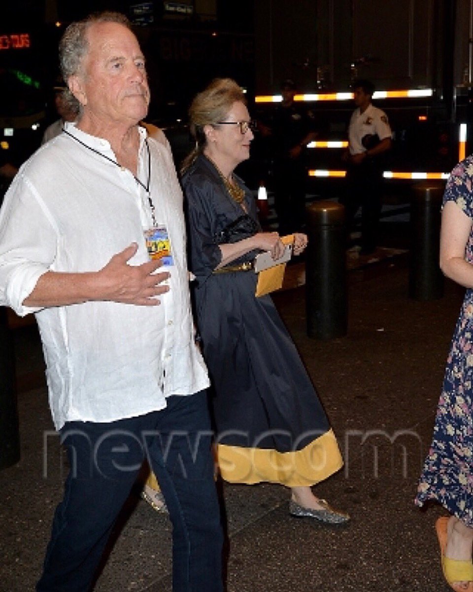 merylnews's tweet photo. NEW|| Meryl and her husband Don Gummer leaving the secret Paul McCartney concert at the Grand Central Station in NYC 8/7/18 #merylstreep #dongummer #paulmccartney #henrygummer https://t.co/fkc6sX8Fcg