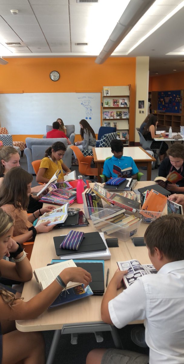 WALibrary's tweet photo. It was a fun &amp; busy week in the library with independent reading classes, researching the Middle Ages, &amp; therapy dogs visiting on Friday. https://t.co/alRhD9eCws
