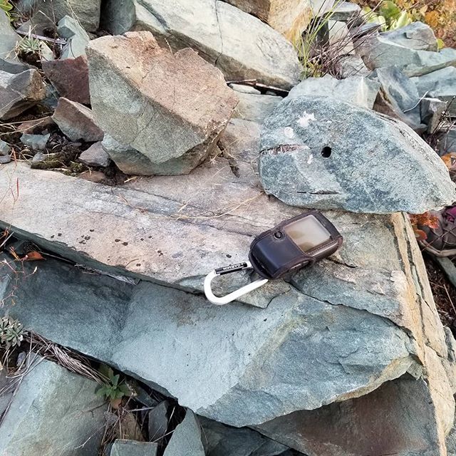 LANMonkeyGC's tweet photo. Wow! That was a sneaky hide!
Micro in drilled rock in rock pile!
🤨😲
.
.
#GoGeocaching #explorebc #goldcountry #showusyourcache #sneaky #wandernetwork #backroads #kamloops #geocache #geocaching https://t.co/IoIgDfp8Xu https://t.co/Cvlx7Sywcj