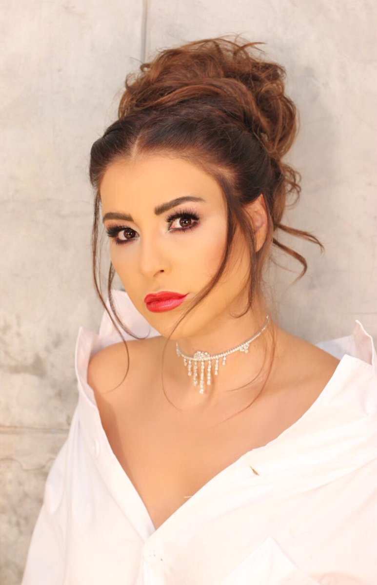 MaguyBouGhosn's tweet photo. Ready for tonight ❤️
#Wedding #saturdaynight https://t.co/auMRUsgArc