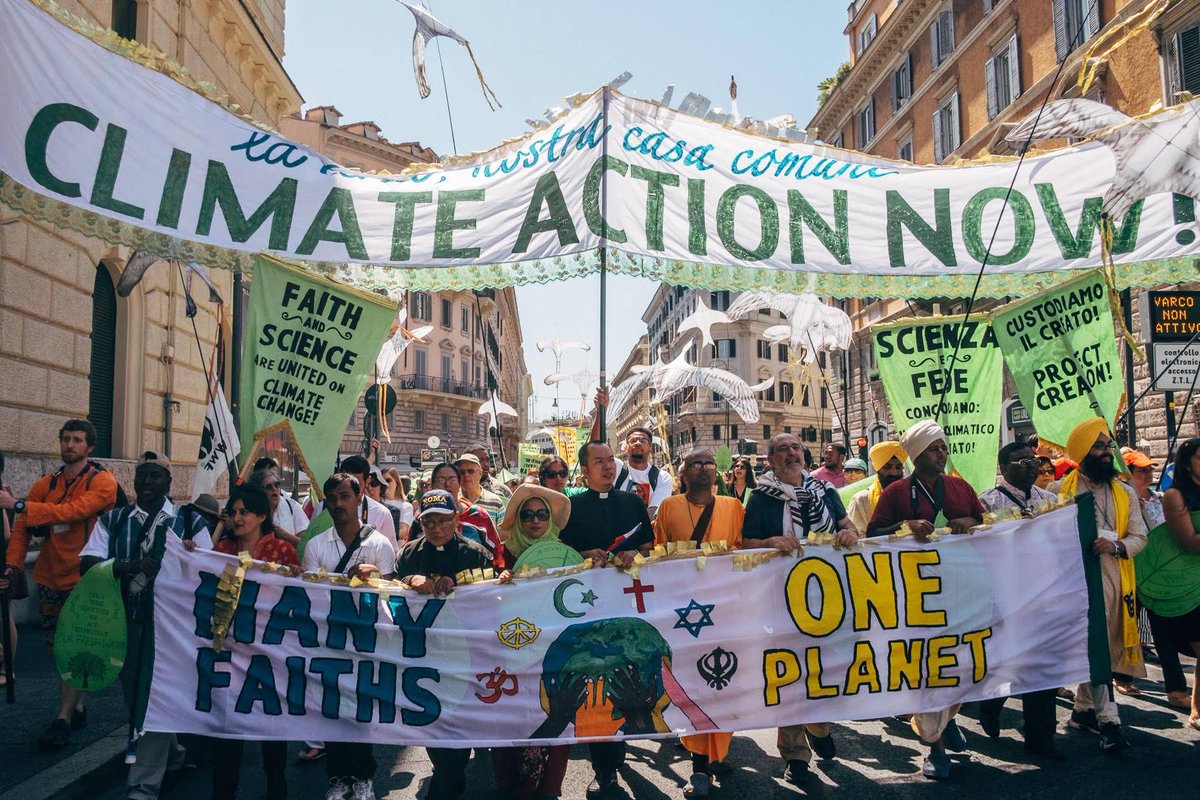 HinduAmerican's tweet photo. As Hindus, we believe that minimizing #climate change and creating more ecological sustainable societies is dharmic responsibility: https://t.co/3vHHFY3pOt #HAF15 https://t.co/cYfhIaQzDS