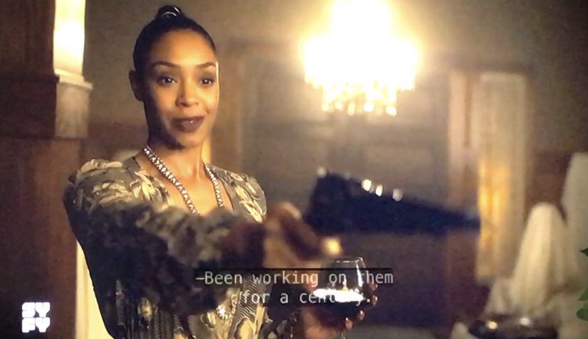 boriqueer's tweet photo. Kate shooting the gun while holding the wine glass. Ooooof #WynonnaEarp #classymf https://t.co/FyiknkZ6tf