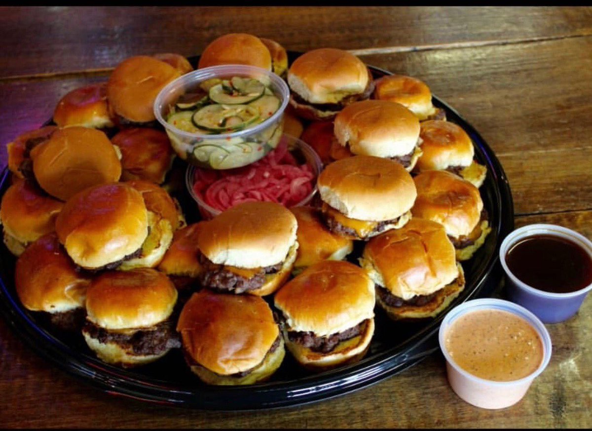 Smash slider trays will be the HIT of your football tailgating or at-home gatherings! #GetSmashed #PlattersOnPlatters #PiggyPlatters 
Tupelo:662-269-2533
Oxford:662-638-3257