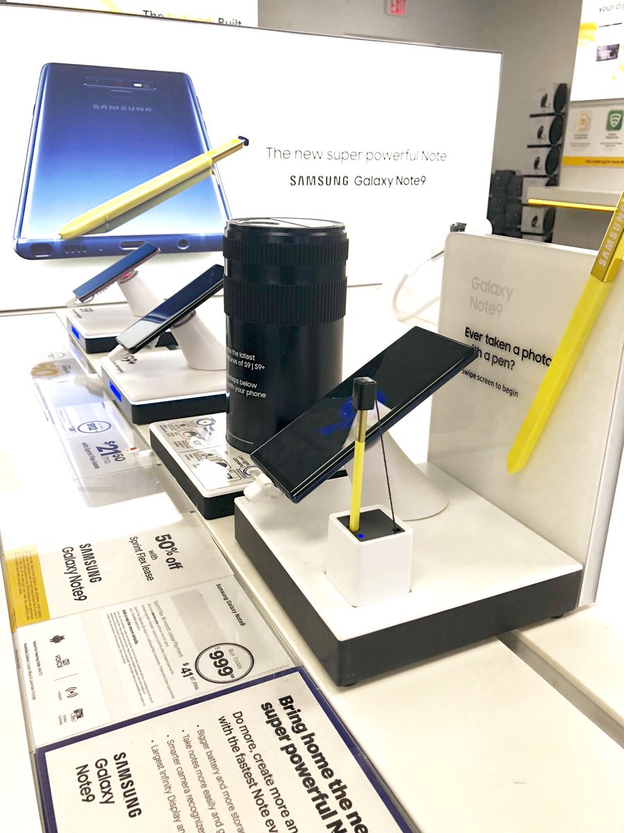 sprintstore1296's tweet photo. Hello Everyone๐๐ฝ๐๐ฝ Its Such A Beautiful Saturday Come By Our Store And Take Advantage Of Our Samsung Product Offers!!! Donโt Miss Out๐ค๐ค #sprint #sprintready #samsung #Note9 #s9 #gearS3 #sprinttalk #sprintway #saturday https://t.co/0cfpDmxiBM