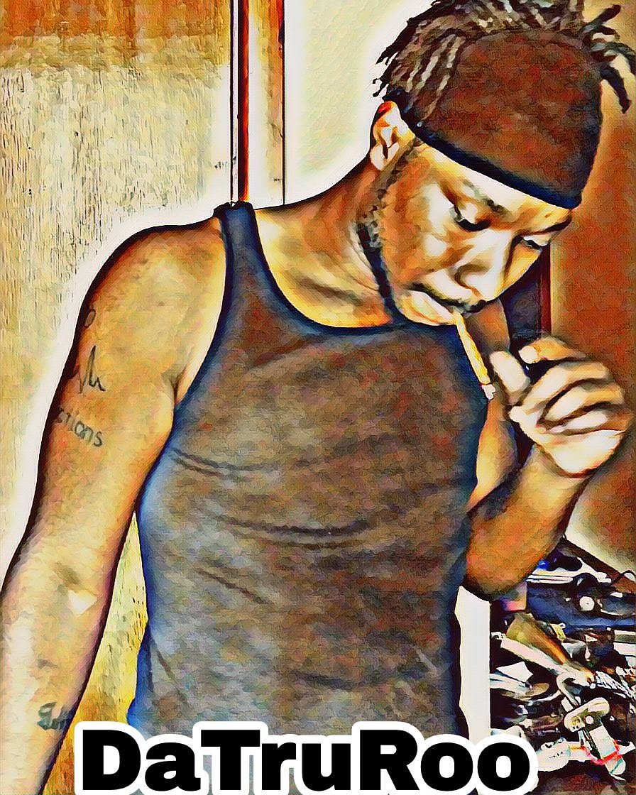 ReggieTru's tweet photo. Fuck with me .hate me or love me. Lol dnt matter ima always be me. #DaTruRoo. https://t.co/WIYRA1Ce7K finest.  N.C. top 5. Fuck what ya heard. Album drop the 23rd #CarolinaPride go check it out. 
#DaTruRoo
#SsProductions https://t.co/lN1F1lRsvC