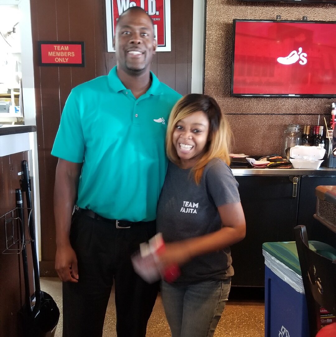 stheriot94's tweet photo. #TheGuestCounts #ChilisLove #ATMM #ChilisNewIberia #BetterInTheBerry https://t.co/41bJE1UMQY