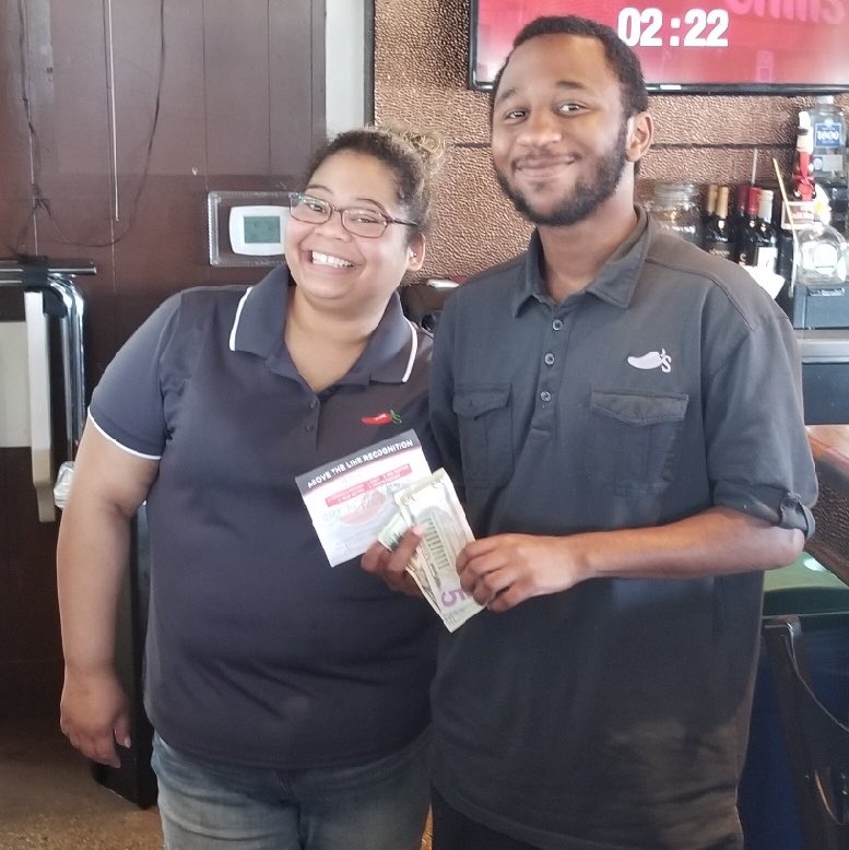 stheriot94's tweet photo. #TheGuestCounts #ChilisLove #ATMM #ChilisNewIberia #BetterInTheBerry https://t.co/C4Qgl8Zn9c