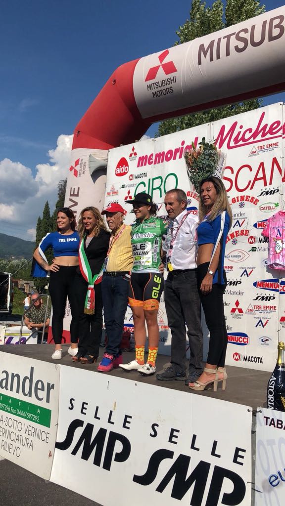 CipolliniTeam's tweet photo. Amazing team Performance! Ottima prestazione di squadra al Giro della Toscana: @martabasti 1° a Segromigno in Piano @SorayaPaladin e @DTuslaite comandano i GPM e gli Sprint 📷@IlPedaleRosa https://t.co/JOtI5Jllbh
