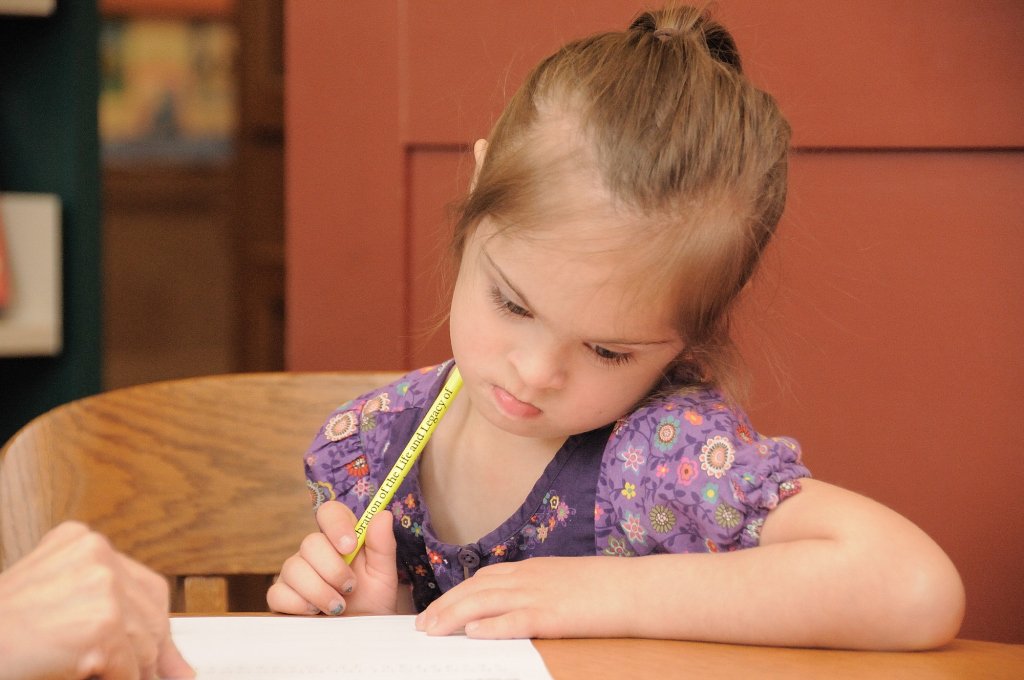 K_Whitbread's tweet image. Why we should teach handwriting openbooksopendoors.com/2018/09/08/why…