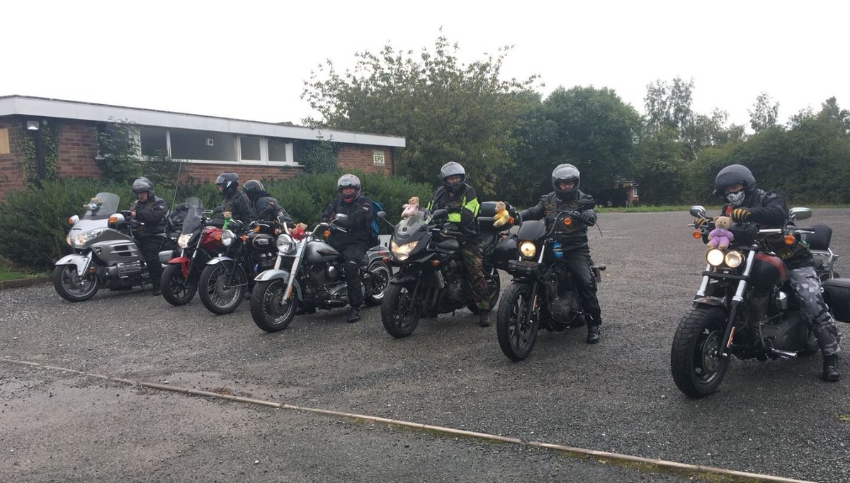 CheshirePGL's tweet photo. Arrived at Willaston #masonic hall. Now for the last leg of the journey to #Christleton.
#windowsons #Freemasons https://t.co/mnLhSP8kOq