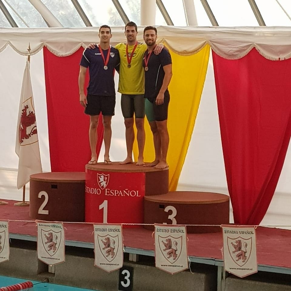 qacoficial's tweet photo. NATACIÓN: Nuestro representante Lautaro Rodríguez obtuvo medalla de plata en 200 metros libre, en el marco Copa España Internacional 2018 que se disputa en Santiago de Chile. https://t.co/5rjvCNyHWA