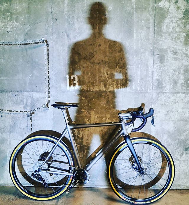 PistaCycling's tweet photo. Started my Hell-CX a.k.a #HelCX cup today as a undercover UCI agent. Watch me behind you! I am coming 😎
#helcxcup #crossishere #cyclocross
#bikestagram #bikelife #cyclocrossbike #cyclocrosslife #cyclocrossbikes #bike #cyclingporn #bikeexploration #bi… https://t.co/1tGCQ0u5zP https://t.co/SJOff1pxWf