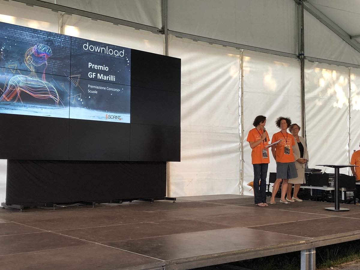 MarcoLorux's tweet photo. #downloadinnovation è il momento del premio #Marilli per me scuole “momento emozionate per @SorintLab intorno a questo premio abbiamo costruito progetto #download, passione per lo studio e innovazione da sempre nel #dna della nostra società” https://t.co/UCJhQIZaFy